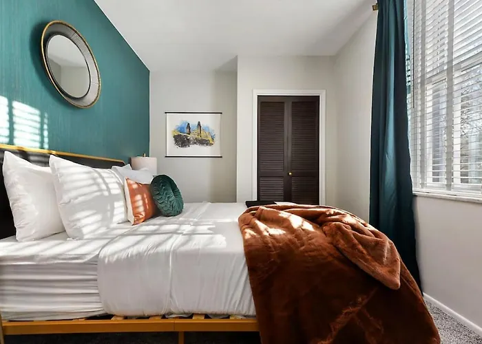 Hostwise - Grandview Balcony With Stunning Skyline Views Apartment *