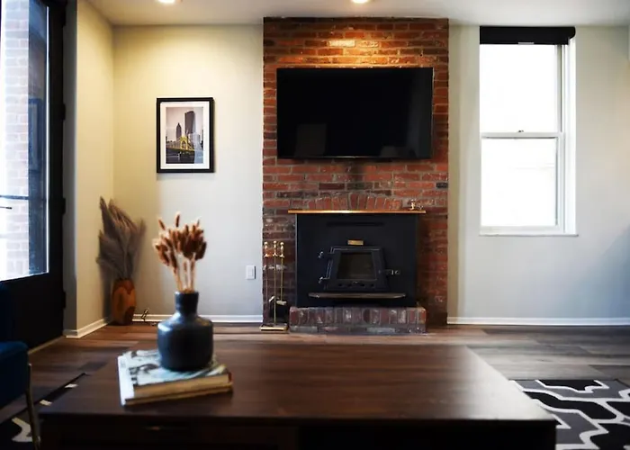 Hostwise - Grandview Balcony With Stunning Skyline Views Apartment Pittsburgh